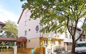 Corvin Hotel